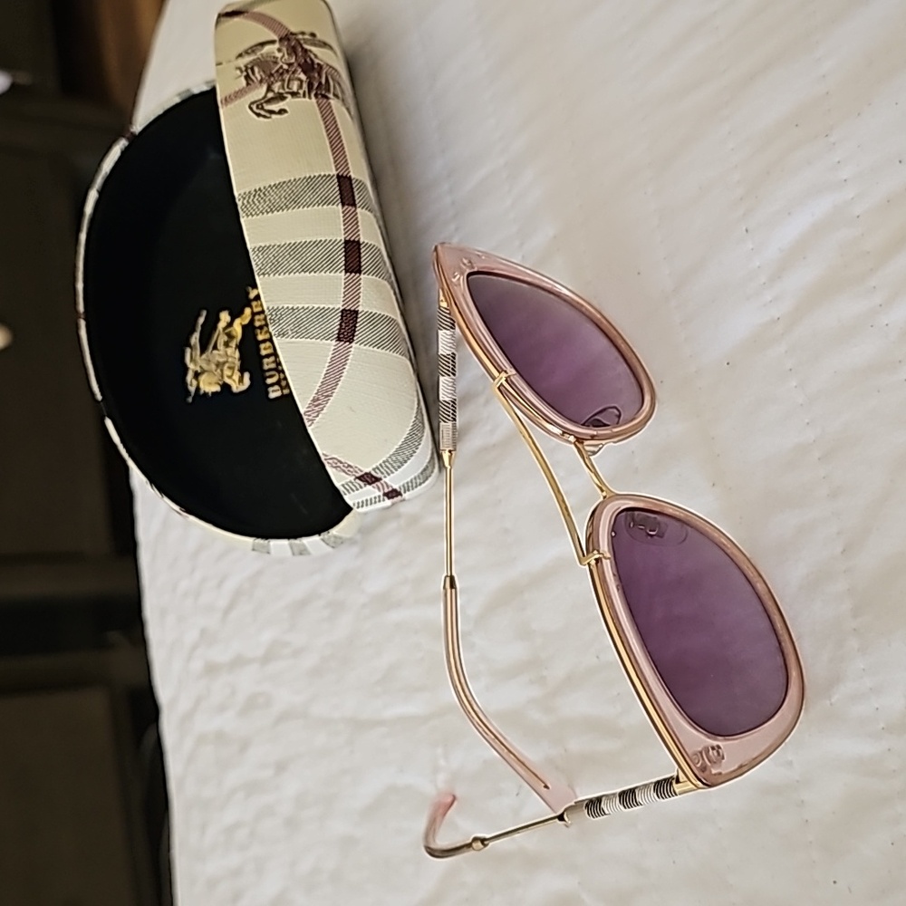 Burberry sunglasses